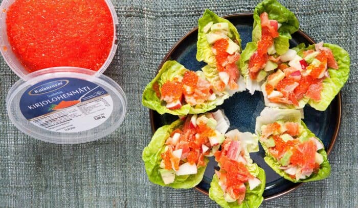 Kylmäsavukirjolohi-salaattitacot