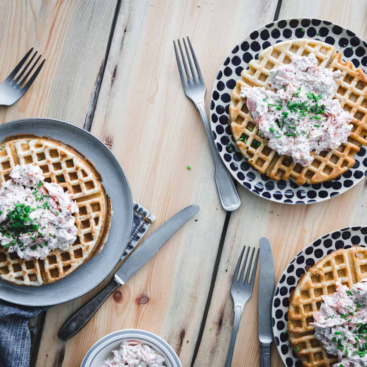 L&auml;mminsavulohivohvelit | Resepti | Alkupala – Kalaneuvos