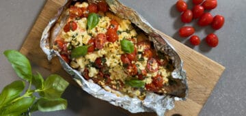 Kalaneuvos - Grillattu kirjolohi kreikkalaisittain